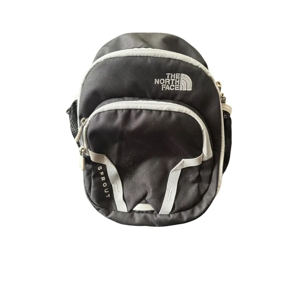 basic north face backpack green The Womens Borealis Backpack, Cyber Berry/Sumac glam15 and a front compartment Buy Supreme x The Color:TNF NAVY/TNF BLACK